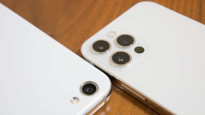 iPhoneXから4年でどう変わった？ iPhone XとiPhone 13の違いを検証！